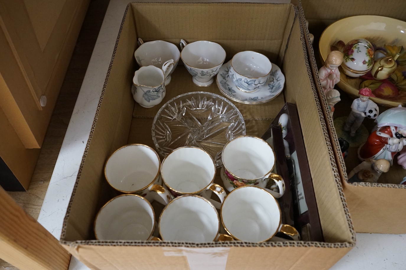A collection of mixed ceramics to include Doulton figures, set of six Royal Albert old country roses cups and Spode plates